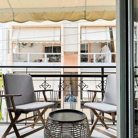 Apartment Near Metro + Port ピレウス エクステリア 写真