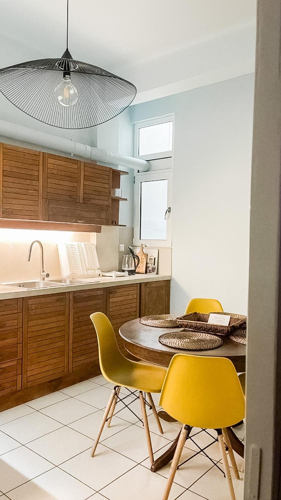 Apartment Near Metro + Port ピレウス エクステリア 写真